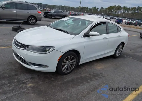 2015 Chrysler 200 Limited z USA, uszkodzony, nr VIN 1C3CCCAB1FN716797